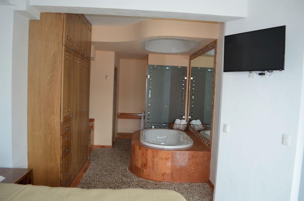 Hotel Andales On The Bay Suites Puerto Vallarta Eksteriør bilde