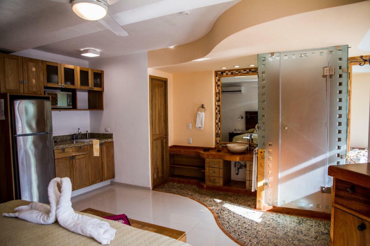 Hotel Andales On The Bay Suites Puerto Vallarta Eksteriør bilde