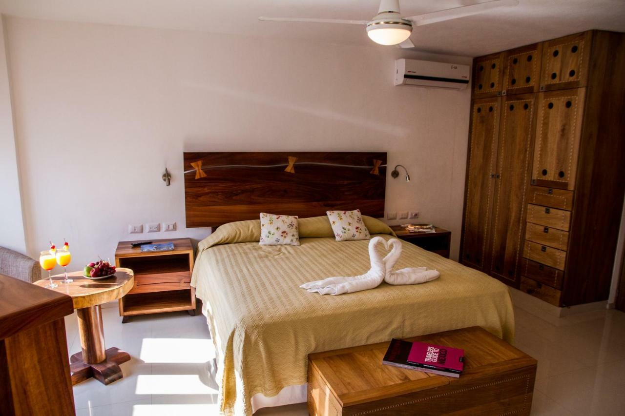 Hotel Andales On The Bay Suites Puerto Vallarta Eksteriør bilde